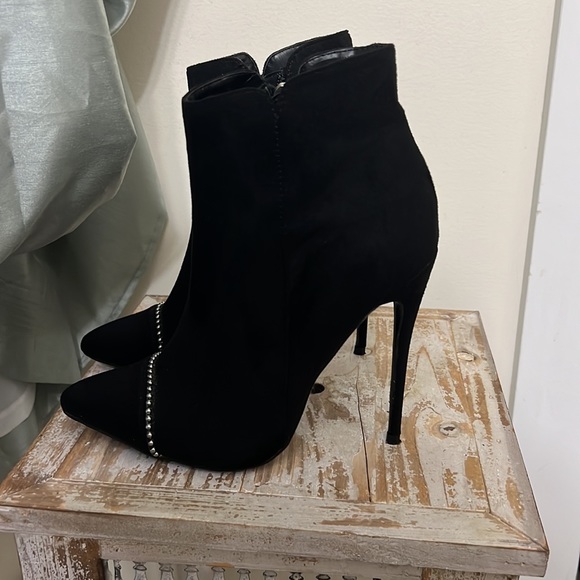 Lost Ink Pointy Toe Stiletto Heel Booties Studs Size 8 / 38 - Picture 2 of 7